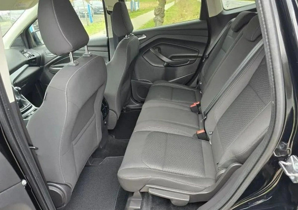 Ford Kuga cena 69900 przebieg: 50000, rok produkcji 2017 z Giżycko małe 379